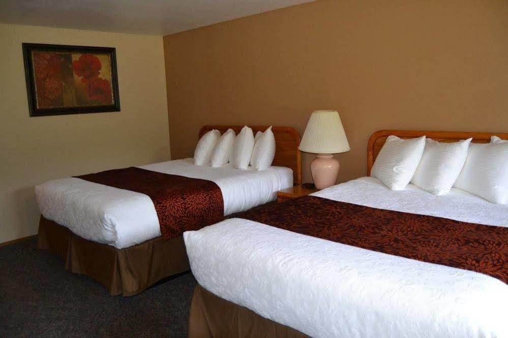 Cowlitz River Lodge パックウッド エクステリア 写真